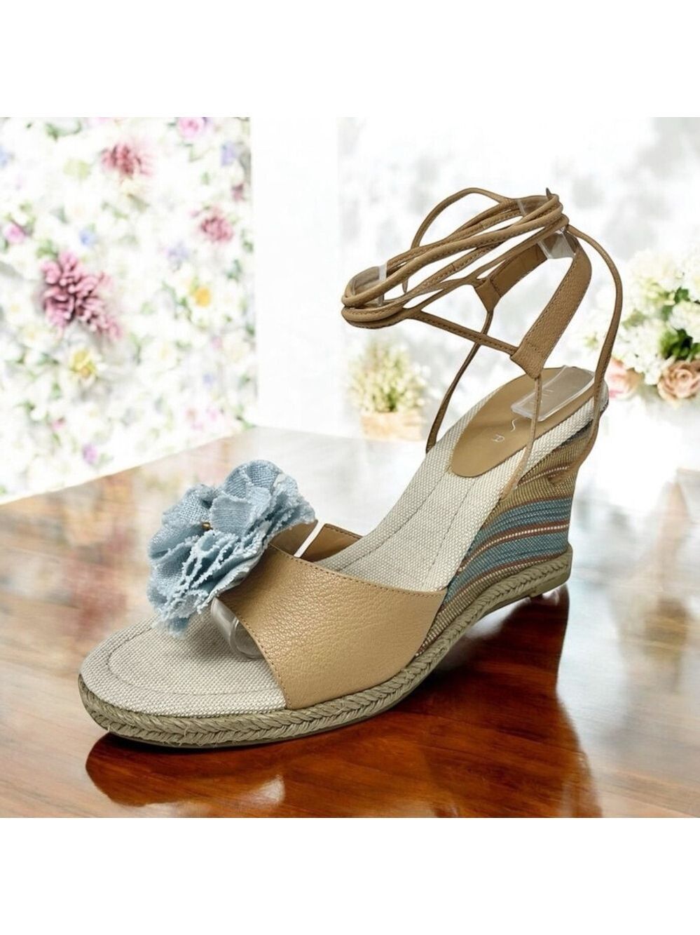 NEW Unisa Florette Wedge Tie Up Sandals Size 8.5